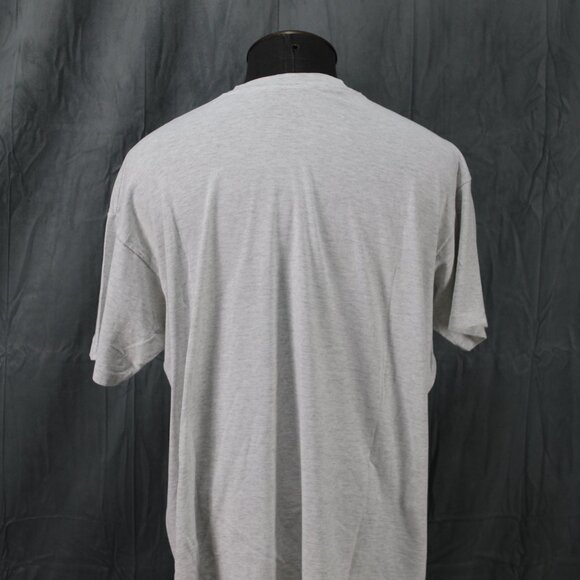 Vintage Graphic T-shirt - George Pragrigno for Guess - Men's Extra-Large - Picture 5 of 7